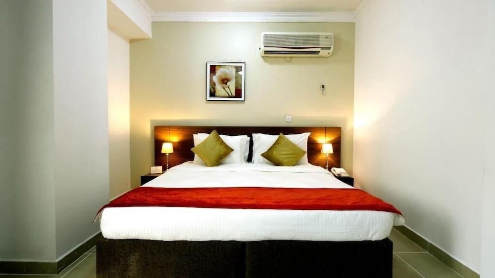 La Villa Inn Hotel Apartments Doha Bagian luar foto