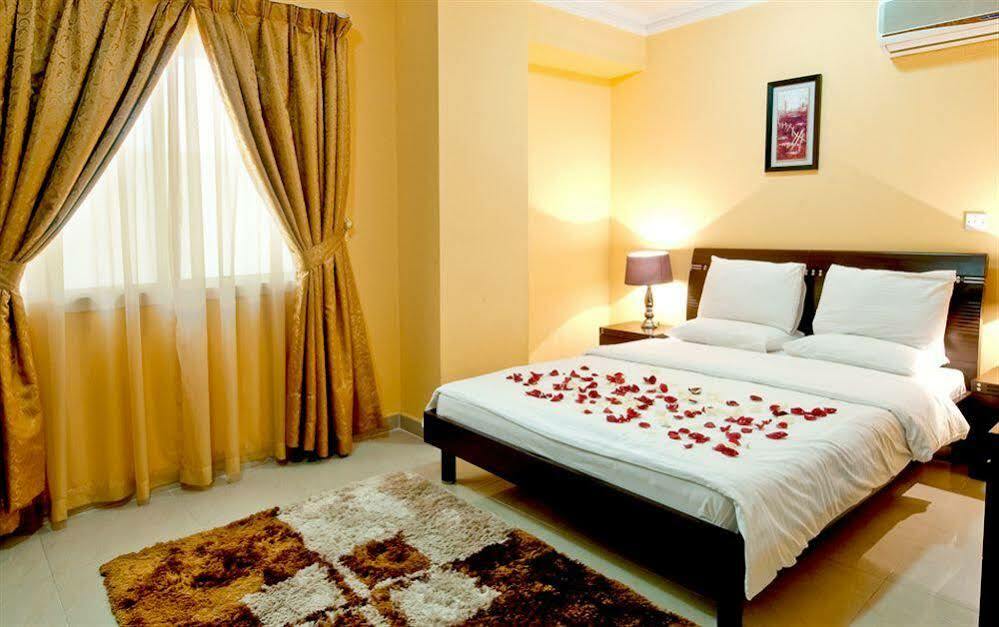 La Villa Inn Hotel Apartments Doha Bagian luar foto